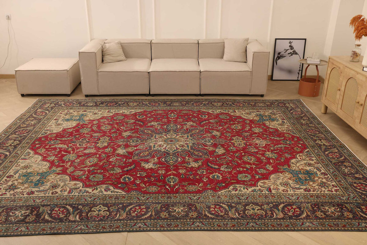 Vintage Southeastern Persian Style Oversize Rug 10x13 ft — Red & Beige Medallion