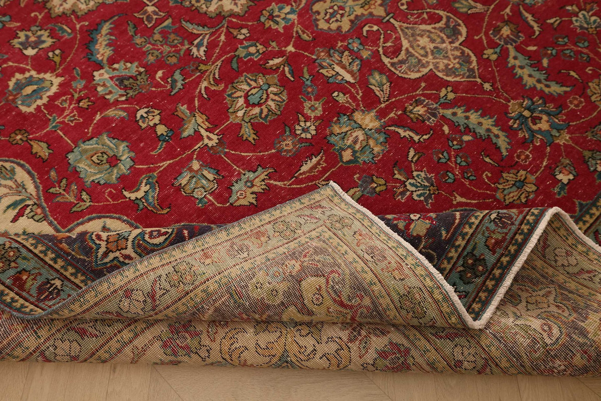 Vintage Southeastern Persian Style Oversize Rug 10x13 ft — Red & Beige Medallion