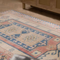 Vintage Niğde Turkish Area Rug 5x6 ft — White & Red Geometric