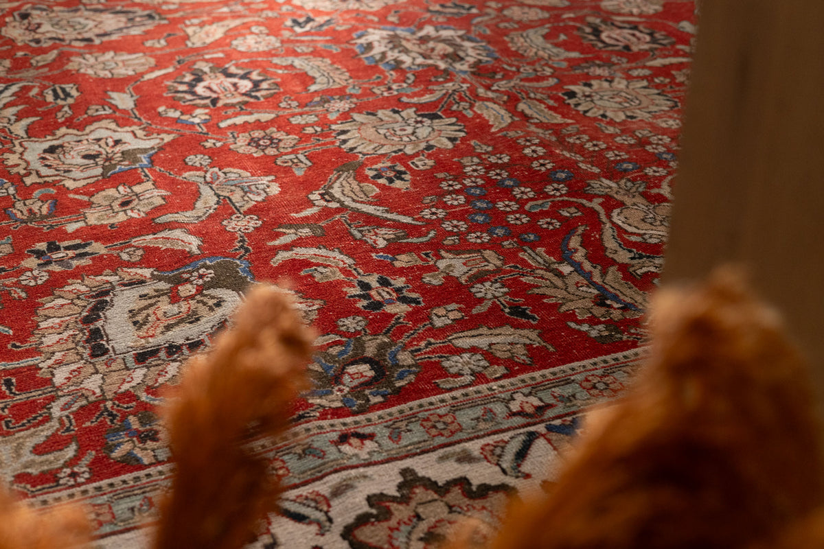 Humenar Persian-Style Oversize Area Rug
