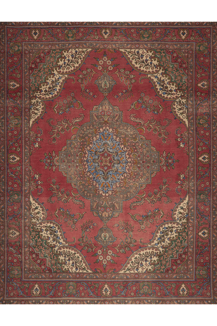 Vintage Southeastern Persian Style Oversize Rug 9x13 ft — Red & Beige Medallion