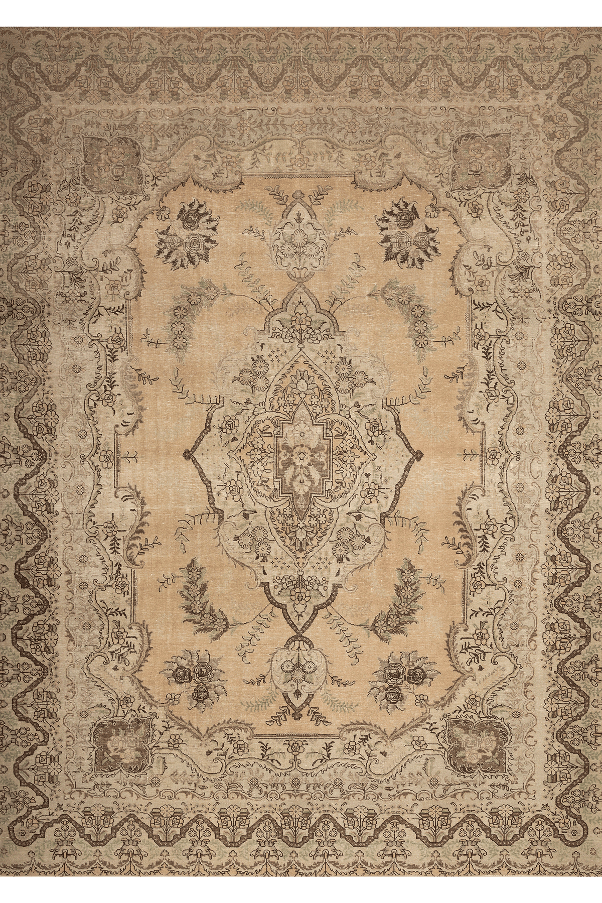 Vintage Southeastern Persian Style Oversize Rug 9x12 ft — Beige & Brown Medallion