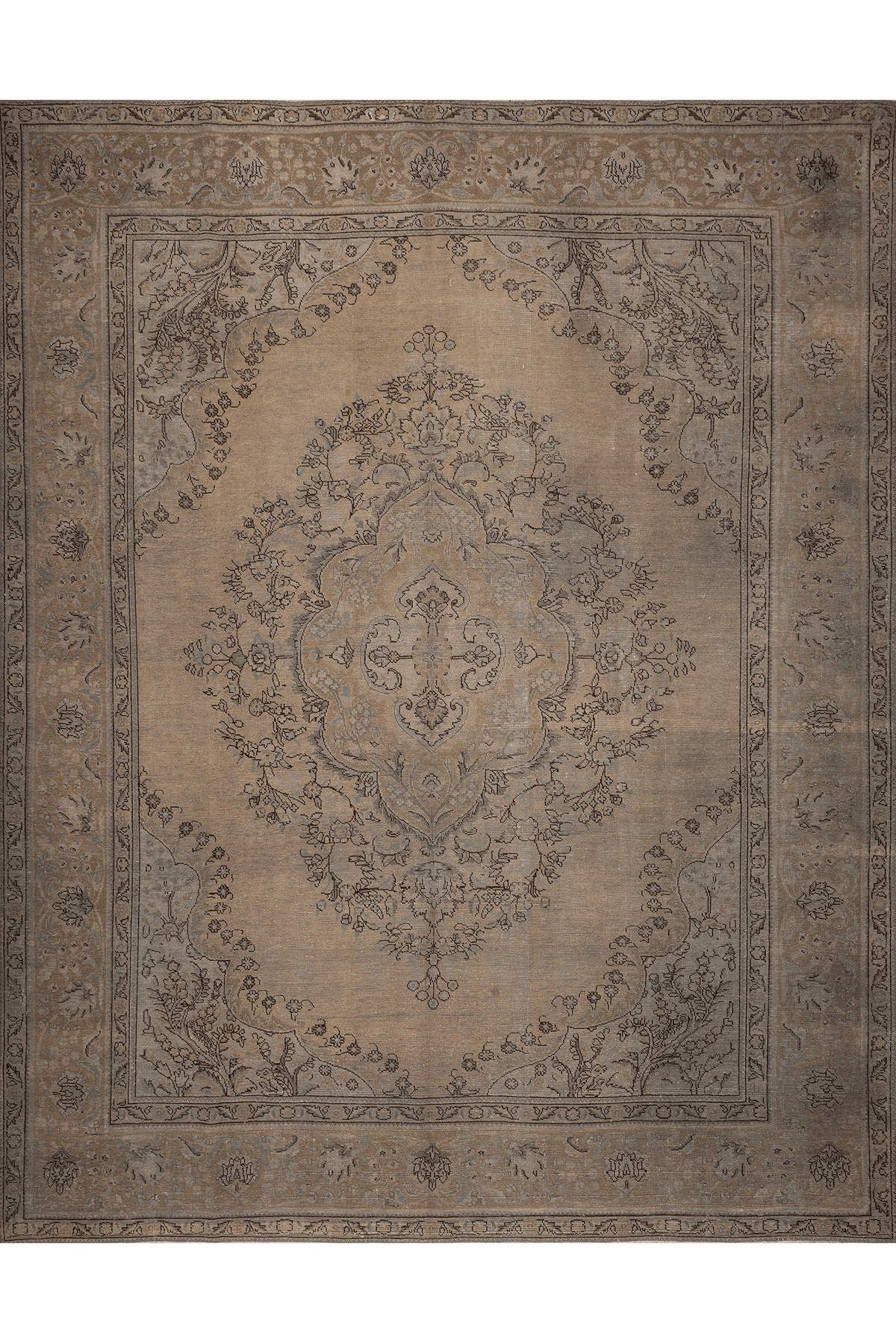 Vintage Southeastern Persian Style Oversize Rug 10x13 ft — Beige & Gray Medallion