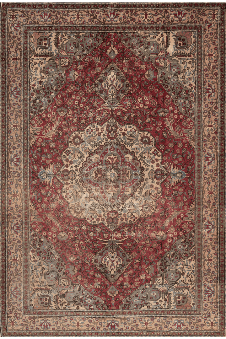 Vintage Kayseri Turkish Area Rug 6x9 ft — Red & Beige Medallion